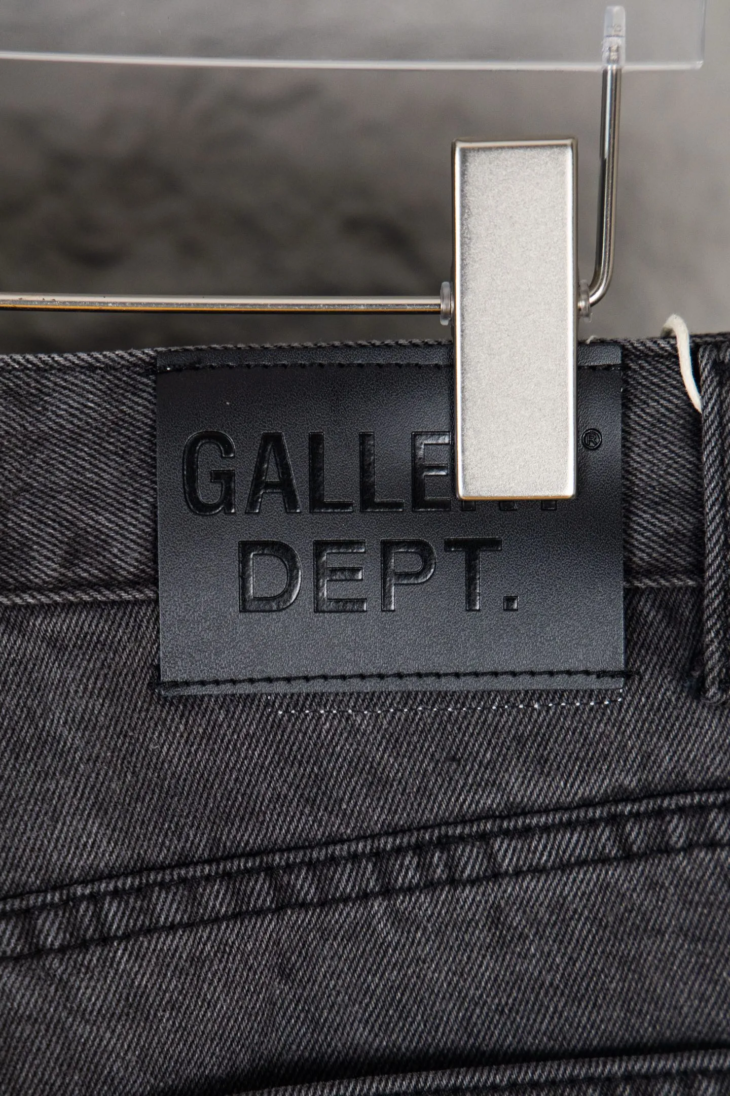Style number: M401 P250 GALLERY DEPT. Spliced ​​ink splash denim print logo bell bottoms washed jeans Color: black blue Code number: 28 30 32 34